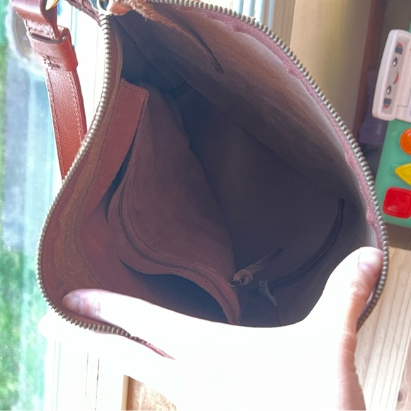 Madewell Elegant Brown Leather Bucket Bag - Picture 6 of 8